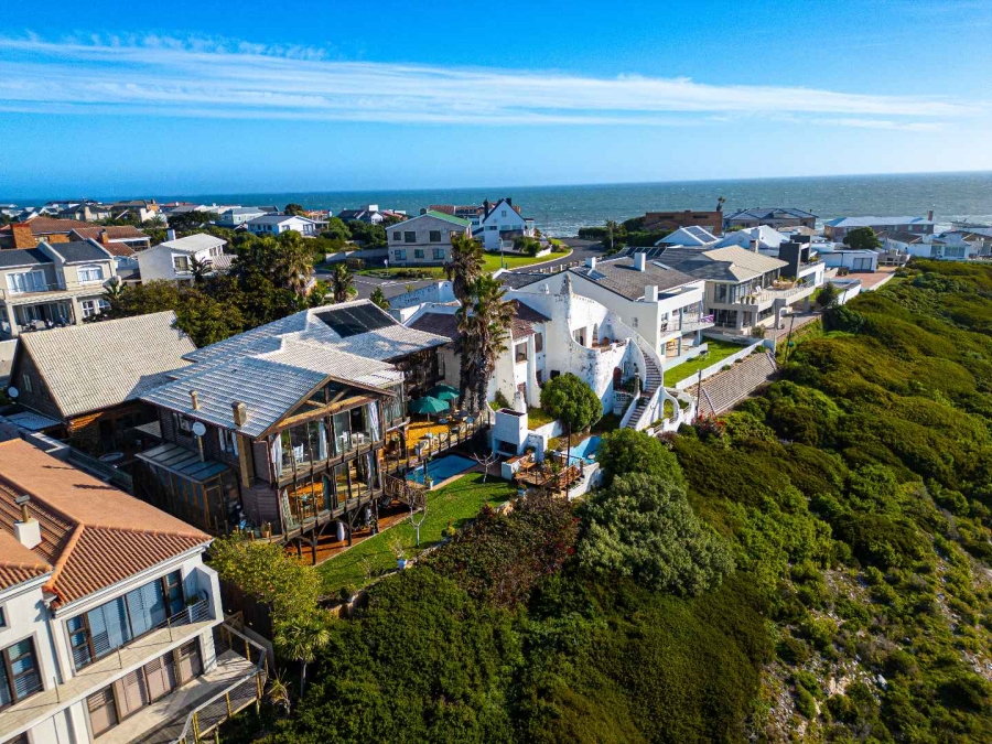 5 Bedroom Property for Sale in Yzerfontein Western Cape